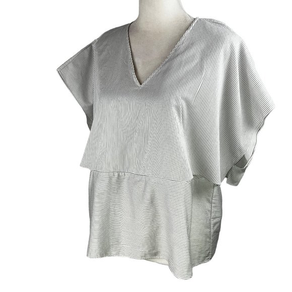 & Other Stories Gray & White Mini Stripe Cotton V-Neck Kimono Sleeve Top… - Picture 2 of 13